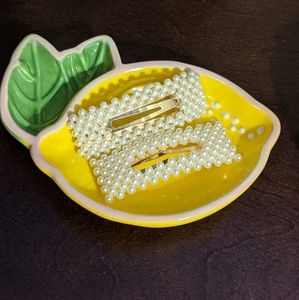 👋 3 x $15👋 🍋 Pearl hair clips